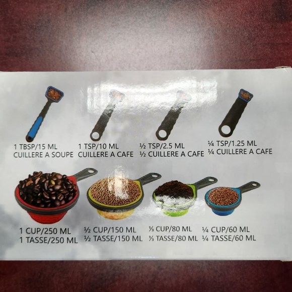 8 piece silicone collapsible measuring cup and spoons set - Multi colour - Picture 2 of 3